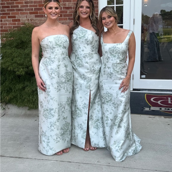 Alfred sung bridesmaid Elegant Floral Green Dress - Picture 3 of 3